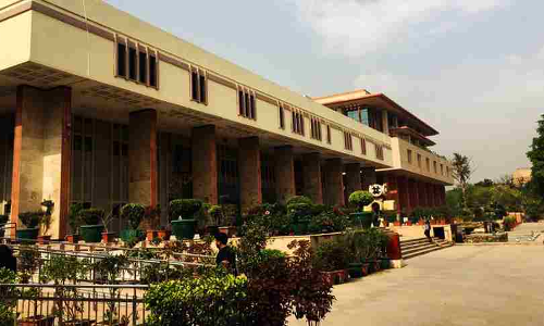 अल्पसंख्यक संस्थान में प्रशासन के अधिकार में कुप्रशासन का अधिकार शामिल नहीं- दिल्ली हाईकोर्ट का फैसला