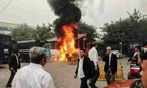 उपद्रव और हिंसा का बार में कोई स्थान नहीं है, बीसीआई ने दिल्ली  के सभी बार एसोसिएशनों से कार्य पर लौटेने को कहा