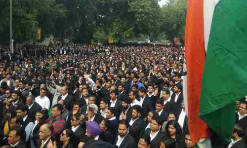 वकील अदालतों के कामकाज को सुचारू बनाने के लिए बाध्य,  कर्नाटक हाईकोर्ट के मुख्य न्यायाधीश ने वकीलों से काम से दूर न रहने की अपील की