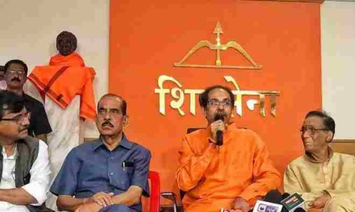 महाराष्ट्र में शिवसेना, NCP, कांग्रेस के गठबंधन  के खिलाफ एक और याचिका,  सुप्रीम कोर्ट पहुंचा एक मतदाता
