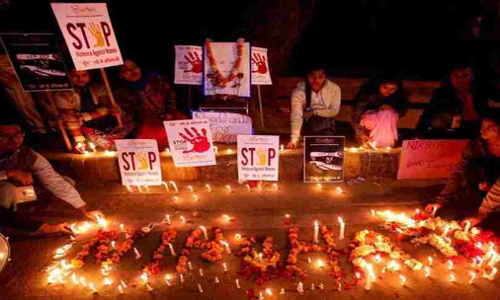 निर्भया केस :  दोषियों की मौत की सजा के जल्द निष्पादन का आवेदन दूसरे न्यायाधीश को भेजने के लिए अदालत राज़ी