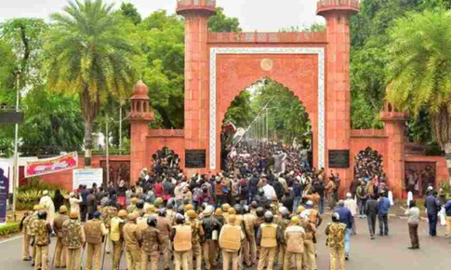 इलाहाबाद हाईकोर्ट ने CAA विरोध प्रदर्शन के दौरान AMU में पुलिस कार्रवाई की जांच करने का निर्देश दिया