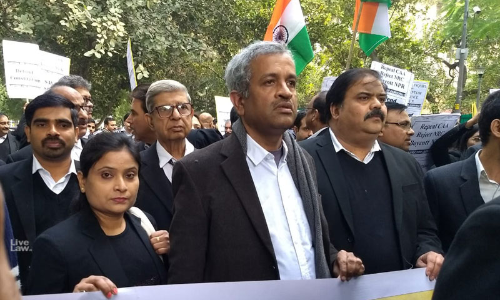 दिल्ली के वकीलों ने CAA-NRC के खिलाफ मार्च निकाला कहा, यह समानता और धर्मनिरपेक्षता को बचाने की लड़ाई