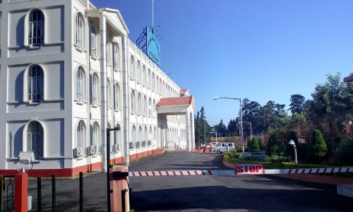 सुसंगठित परिवार को विभाजित करने के लिए अन्याय: मेघालय हाईकोर्ट ने नाबालिग पत्नी के साथ सहमति से यौन संबंध रखने के आरोप में पोक्सो के तहत लगाए आरोप खारिज किए