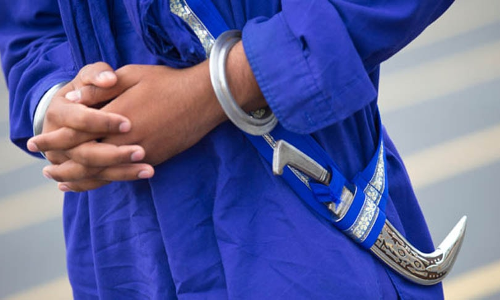 दिल्ली हाईकोर्ट ने घरेलू उड़ानों में सिखों को कृपाण ले जाने की अनुमति पर विमानन मंत्रालय, डीजीसीए को नोटिस जारी किया