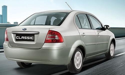 कार का माइलेज विज्ञापन के वादे से 40% कम: कंज्यूमर कोर्ट ने निर्माता और डीलर को मालिक को मुआवजा देने का निर्देश दिया