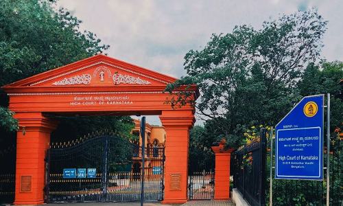 कर्नाटक हाईकोर्ट ने 8 साल तक न्यायिक आदेश लागू नहीं करने पर तहसीलदारों पर तीन लाख रुपये का जुर्माना लगाया