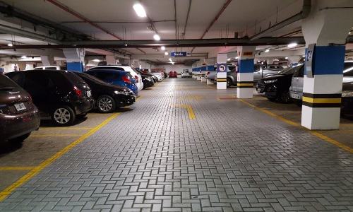 मॉल के पास पार्किंग फीस लेने का अधिकार नहीं: आंध्र प्रदेश जिला उपभोक्ता आयोग (वीडियो) मॉल के पास पार्किंग फीस लेने का अधिकार नहीं: आंध्र प्रदेश जिला उपभोक्ता आयोग (वीडियो)