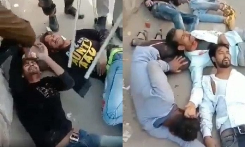 कस्टोडियल मर्डर, धर्म के आधार पर टारगेट किया : दिल्ली दंगों के दौरान वंदे मातरम गाने के लिए मजबूर व्यक्ति की मां ने हाईकोर्ट से कहा कस्टोडियल मर्डर, धर्म के आधार पर टारगेट किया : दिल्ली दंगों के दौरान वंदे मातरम गाने के लिए मजबूर व्यक्ति की मां ने हाईकोर्ट से कहा