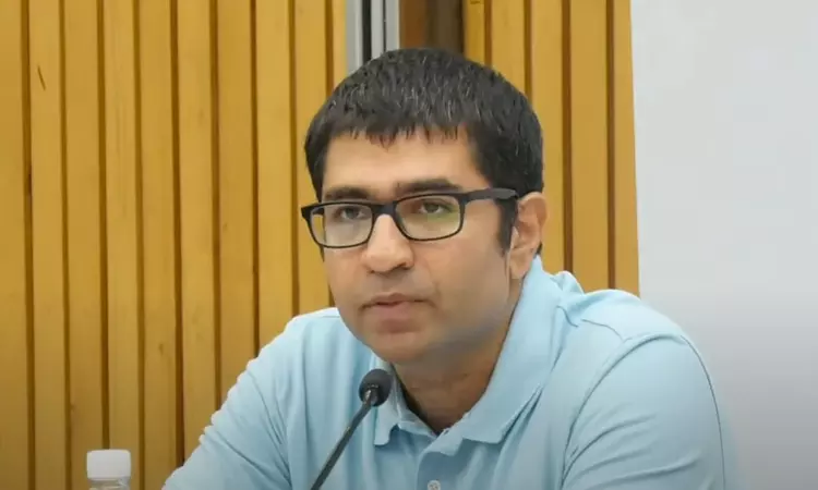 सुप्रीम कोर्ट में स्थायी संविधान पीठ और विशेष प्रभाग सुसंगत न्यायशास्त्र के विकास में मदद कर सकते हैं: गौतम भाटिया