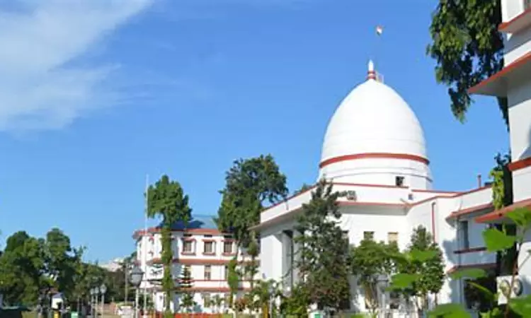 चार्जशीट के बिना पेंडिंग जांच के आधार पर प्रमोशन से इनकार नहीं किया जा सकता: गुवाहाटी हाईकोर्ट