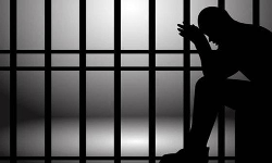 बिना ट्रायल के जेल में रखना सज़ा के बराबर: सुप्रीम कोर्ट ने दो साल की अंडरट्रायल कस्टडी के बाद व्यक्ति को ज़मानत दी बिना ट्रायल के जेल में रखना सज़ा के बराबर: सुप्रीम कोर्ट ने दो साल की अंडरट्रायल कस्टडी के बाद व्यक्ति को ज़मानत दी