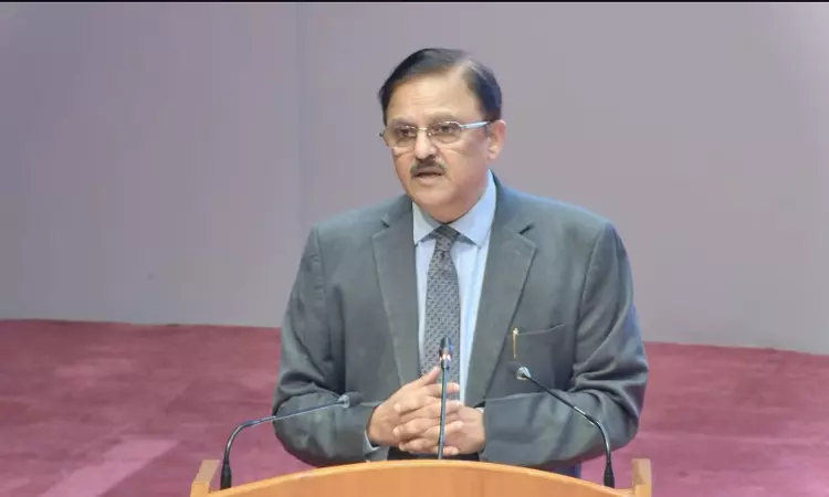 असहमति दबाने के लिए दर्ज आपराधिक मामलों को रद्द करें अदालतें, नागरिकों को क्या बोलना चाहिए यह बताना न्यायपालिका का काम नहीं: जस्टिस अभय ओक असहमति दबाने के लिए दर्ज आपराधिक मामलों को रद्द करें अदालतें, नागरिकों को क्या बोलना चाहिए यह बताना न्यायपालिका का काम नहीं: जस्टिस अभय ओक