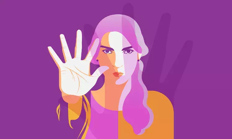 महिला सहकर्मी को घूरना अशोभनीय, पर वोयूरिज्म नहीं: बॉम्बे हाईकोर्ट ने FIR रद्द की