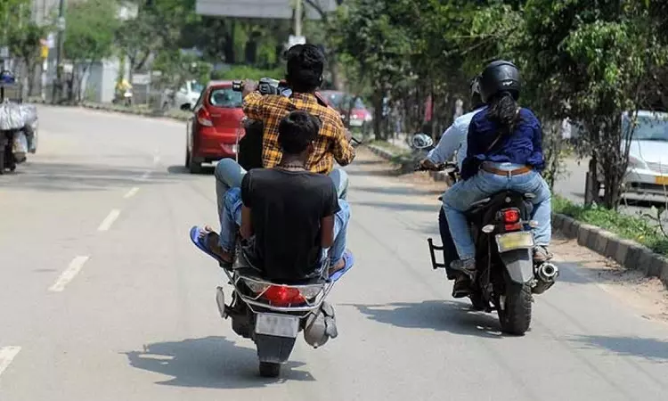 बिना लाइसेंस के या दो सवारी के साथ बाइक चलाने पर तब तक सहयोगी लापरवाही नहीं मानी जाएगी, जब तक उसका सीधा संबंध दुर्घटना से न हो: राजस्थान हाईकोर्ट