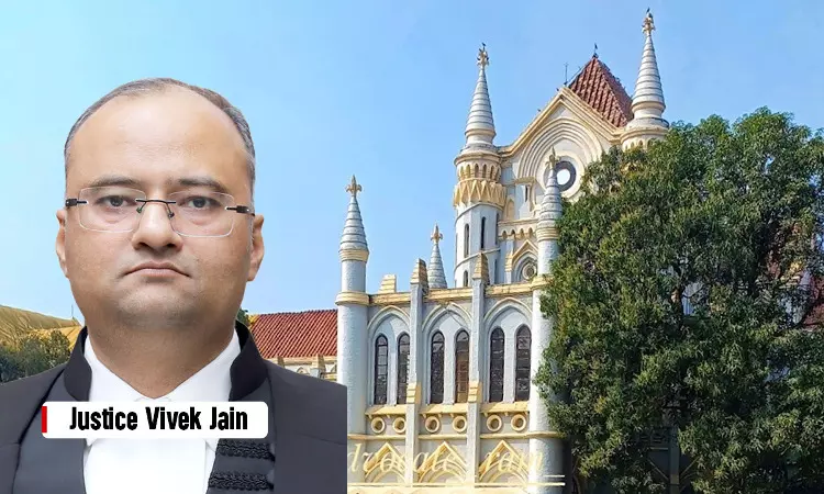 पूरी तरह निष्क्रिय रवैये पर हाईकोर्ट सख्त, अवमानना मामले में दो IAS अधिकारियों के गिरफ्तारी वारंट जारी