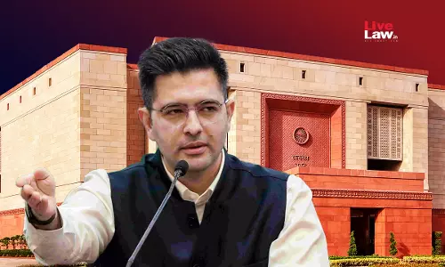 क्या दलबदल विरोधी कानून के तहत राघव चड्ढा का BJP में विलय एक वैध बचाव है?