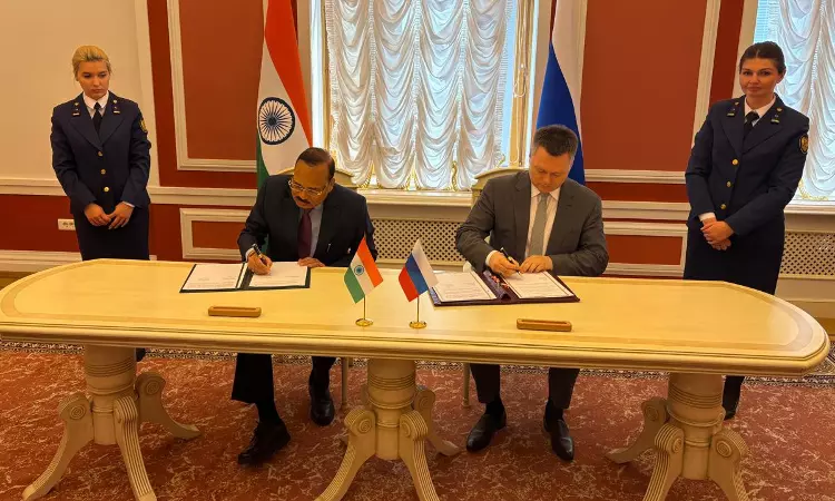 भारत और रूस के सुप्रीम कोर्ट के बीच हुए न्यायिक सहयोग पर MoU पर हस्ताक्षर भारत और रूस के सुप्रीम कोर्ट के बीच हुए न्यायिक सहयोग पर MoU पर हस्ताक्षर