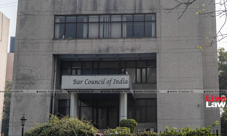 सुप्रीम कोर्ट के आदेश को वेबसाइट पर प्रमुखता से प्रदर्शित करें: BCI का सभी राज्य बार काउंसिलों को निर्देश सुप्रीम कोर्ट के आदेश को वेबसाइट पर प्रमुखता से प्रदर्शित करें: BCI का सभी राज्य बार काउंसिलों को निर्देश