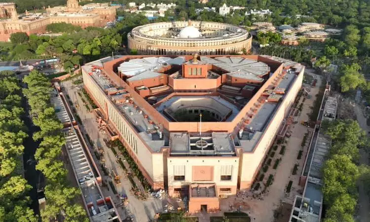 संसद की सुरक्षा व्यवस्था की समीक्षा की मांग वाली PIL खारिज, दिल्ली हाईकोर्ट ने कहा- यह सरकार और संसद का विषय संसद की सुरक्षा व्यवस्था की समीक्षा की मांग वाली PIL खारिज, दिल्ली हाईकोर्ट ने कहा- यह सरकार और संसद का विषय
