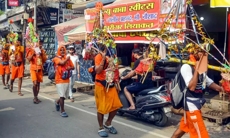 प्रचार पाने के लिए याचिका: इलाहाबाद हाईकोर्ट ने कांवड़ यात्रा के दौरान नॉन-वेज दुकानें जबरन बंद कराने के आरोपों वाली PIL खारिज की