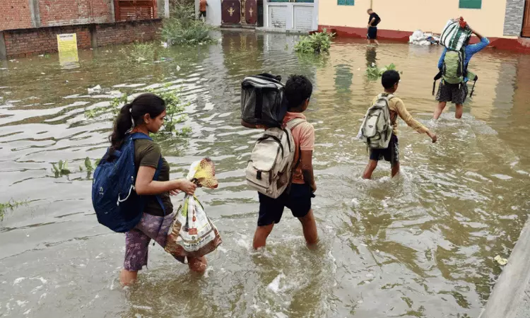 Prayagraj Waterlogging | हाईकोर्ट का म्युनिसिपल कमिश्नर और DM को निर्देश: निचले इलाकों से बारिश का पानी पंप करके निकाला जाए