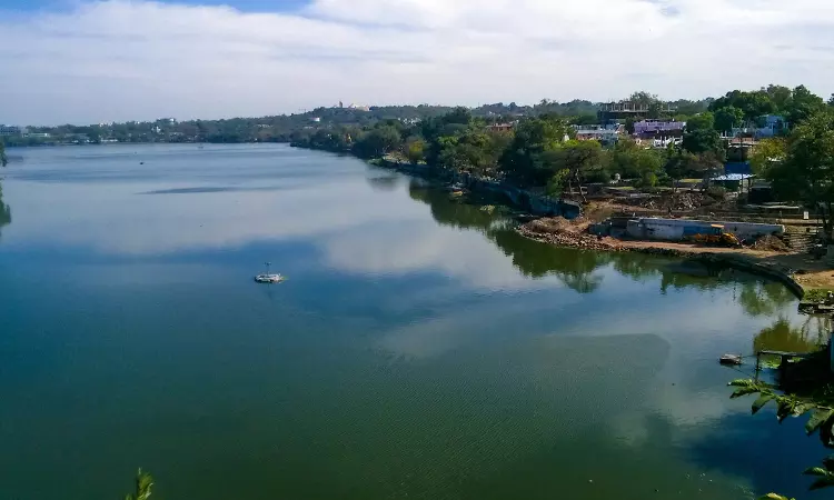 NGT का एमपी सरकार को निर्देश: भोपाल में वन भूमि की सीमा तय करें, 3 महीने में अवैध कब्ज़े हटाएं NGT का एमपी सरकार को निर्देश: भोपाल में वन भूमि की सीमा तय करें, 3 महीने में अवैध कब्ज़े हटाएं