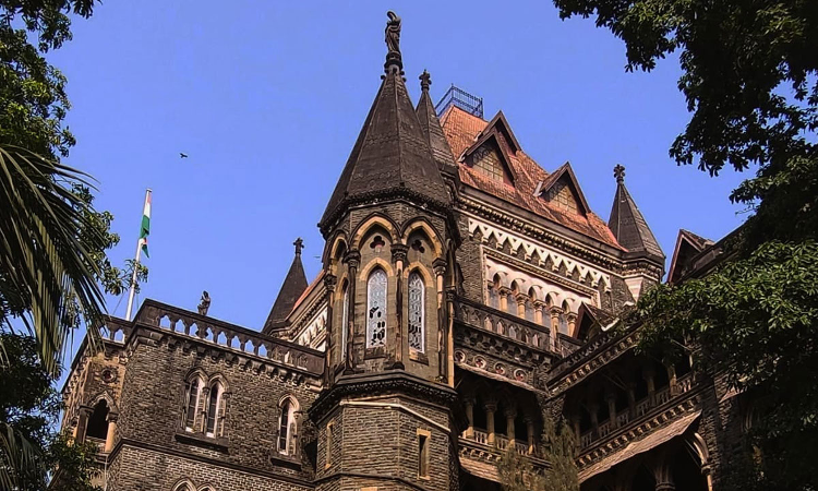 बॉम्बे हाईकोर्ट: कानून के तहत आरक्षण खत्म होने के बाद उसी जमीन को नए डेवलपमेंट प्लान में फिर से आरक्षित नहीं किया जा सकता