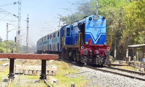 ट्रेन से गिरकर यात्री की मौत, शव के टुकड़ों में मिलने से मुआवजे का दावा खारिज नहीं हो सकता: इलाहाबाद हाईकोर्ट