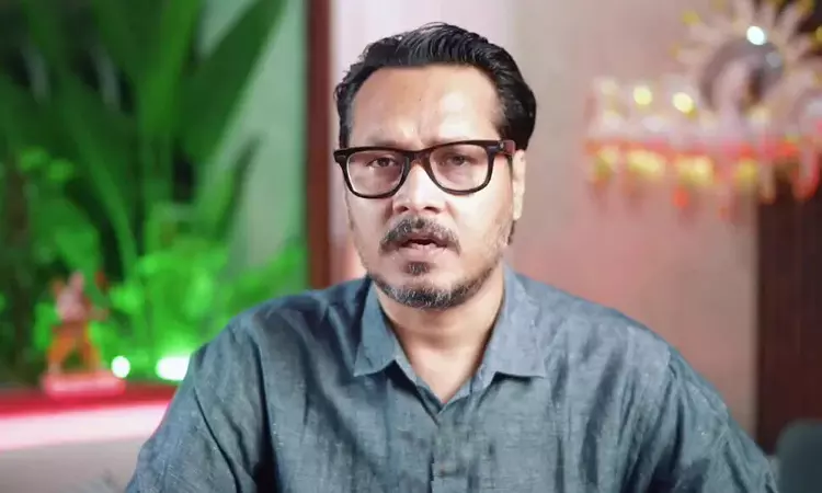 ऊंची-नीची जाति की सोच और शादी के रिश्ते से जोड़ना अपमान की मंशा का प्रथमदृष्टया संकेत: कोर्ट का अजीत भारती को अग्रिम जमानत देने से इनकार
