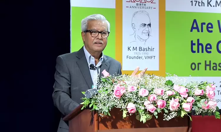 सुप्रीम कोर्ट और चुनाव आयोग की वजह से व्यस्क मताधिकार खत्म हो रहा है: सीनियर एडवोकेट दुष्यंत दवे ने SIR की आलोचना की