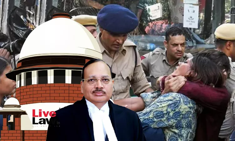 महिला पत्रकारों से कथित मारपीट पर सुप्रीम कोर्ट सख्त, दिल्ली पुलिस के वरिष्ठ अधिकारी को व्यक्तिगत रूप से पेश होने को कहा महिला पत्रकारों से कथित मारपीट पर सुप्रीम कोर्ट सख्त, दिल्ली पुलिस के वरिष्ठ अधिकारी को व्यक्तिगत रूप से पेश होने को कहा